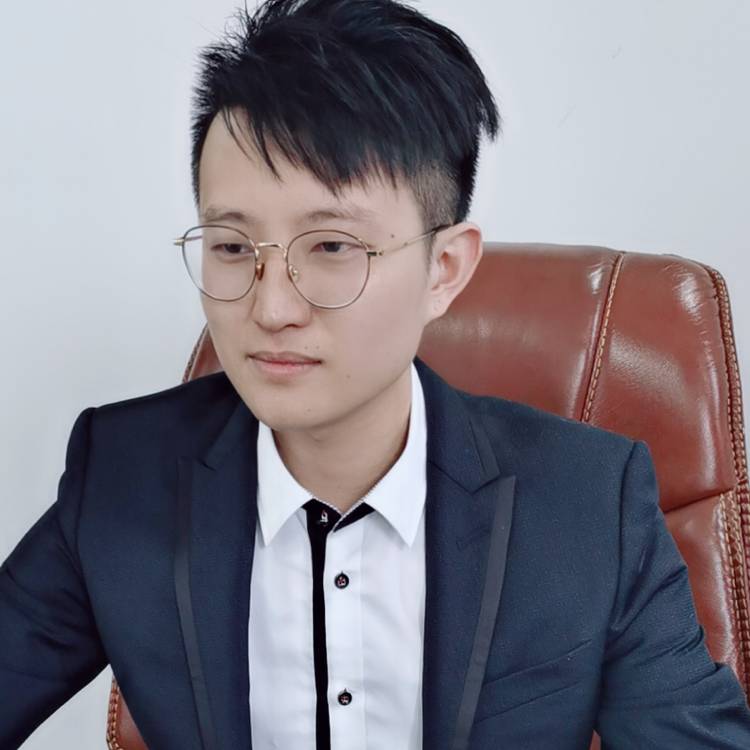 小明2019的照片