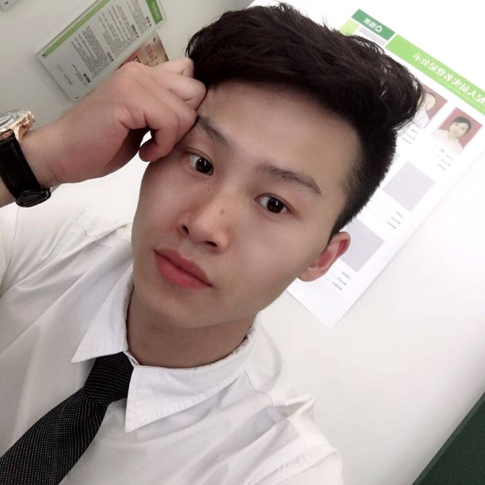 阿伟……的照片