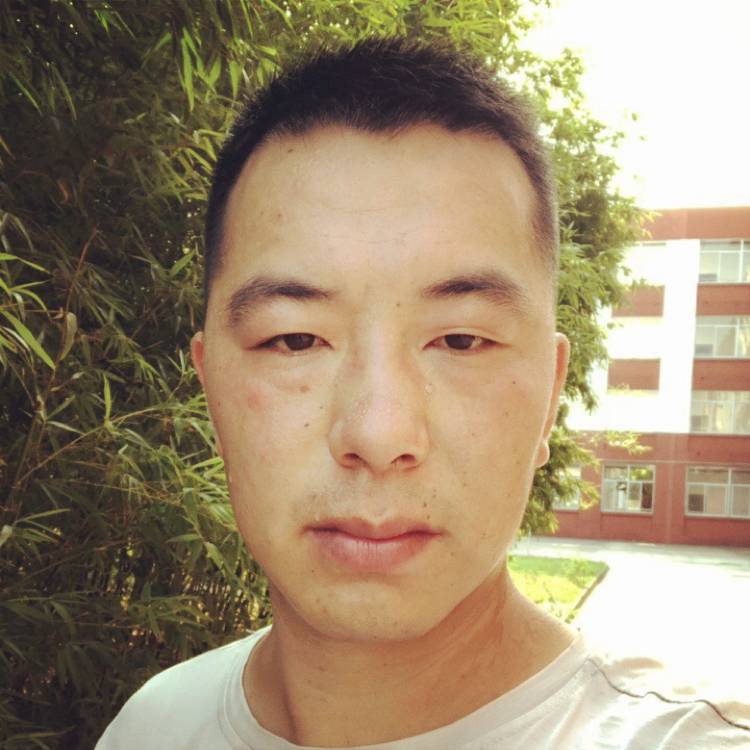 吐司浅吻文艺的照片