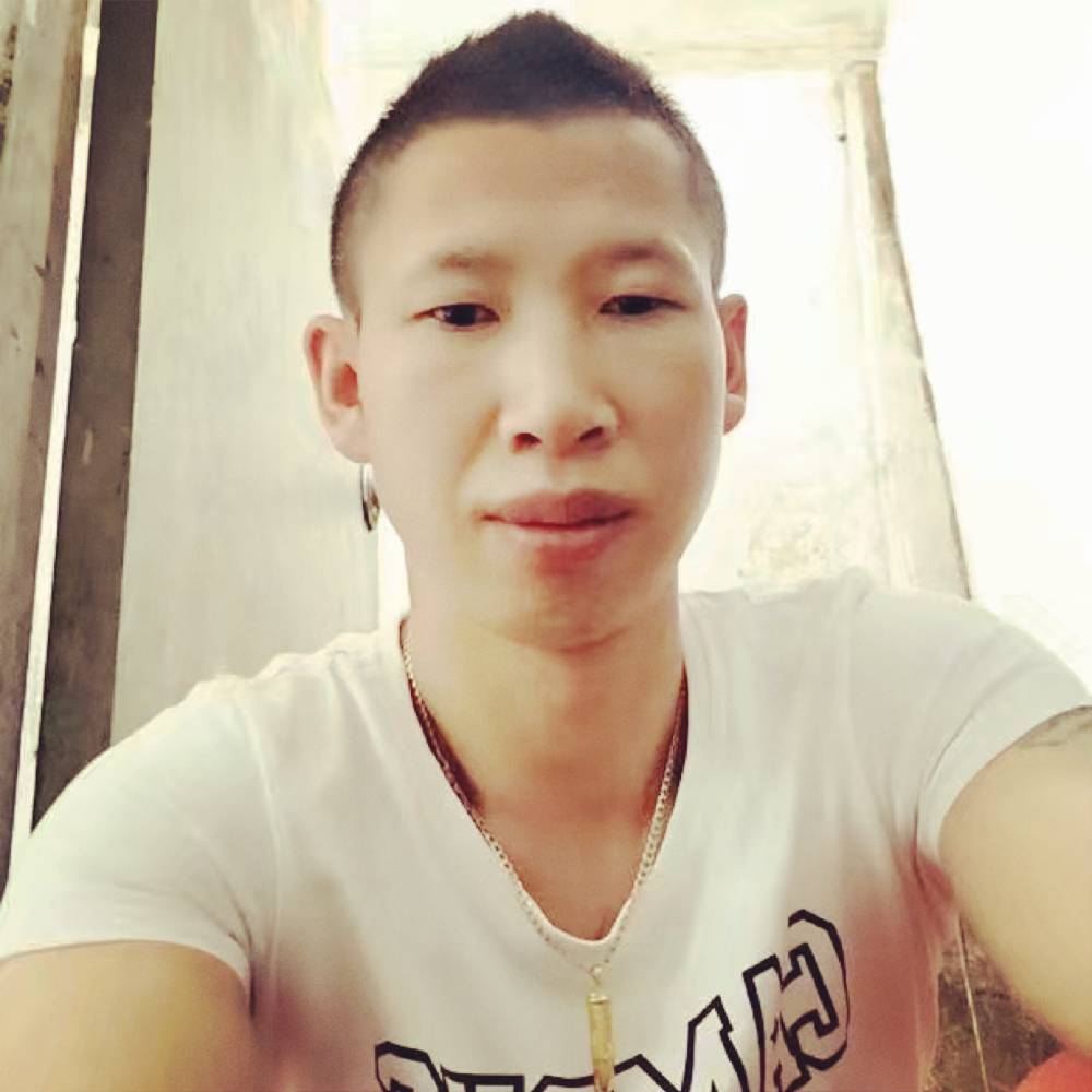 小腿短的照片