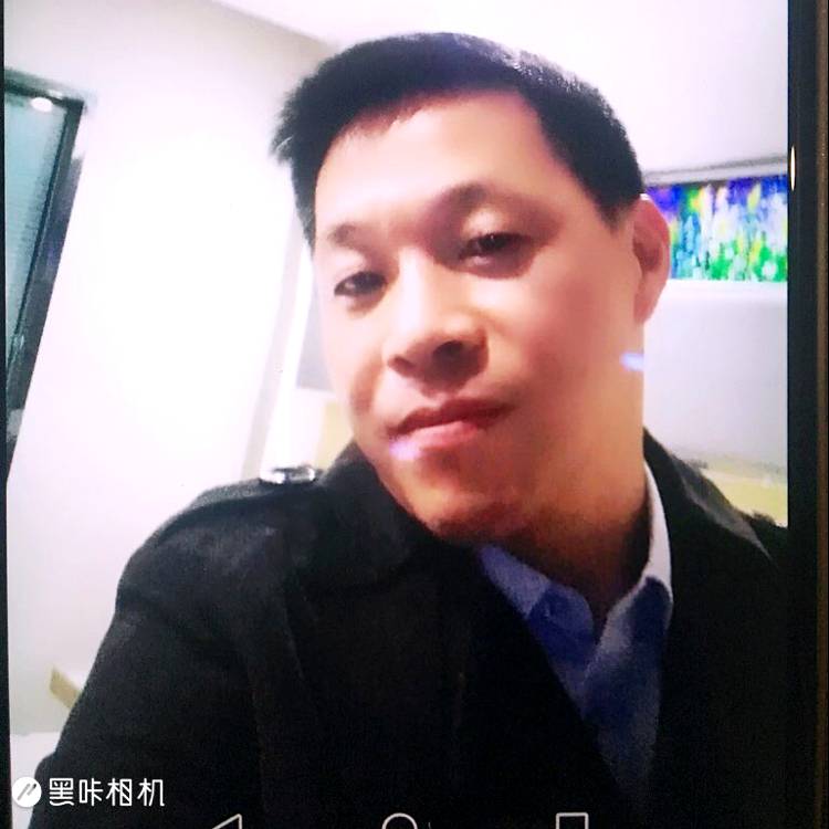 甜甜蹙眉板栗的照片