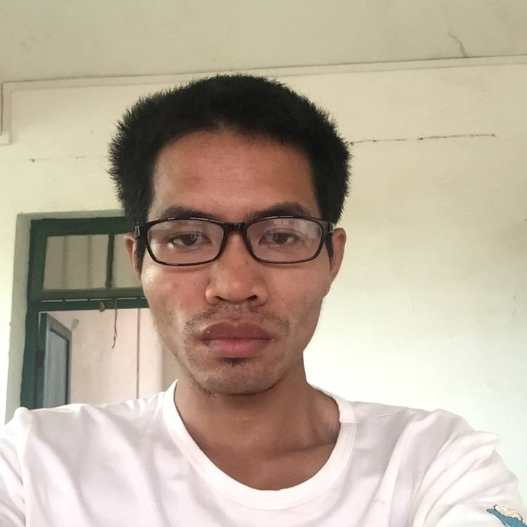 怡然打哈密瓜的照片