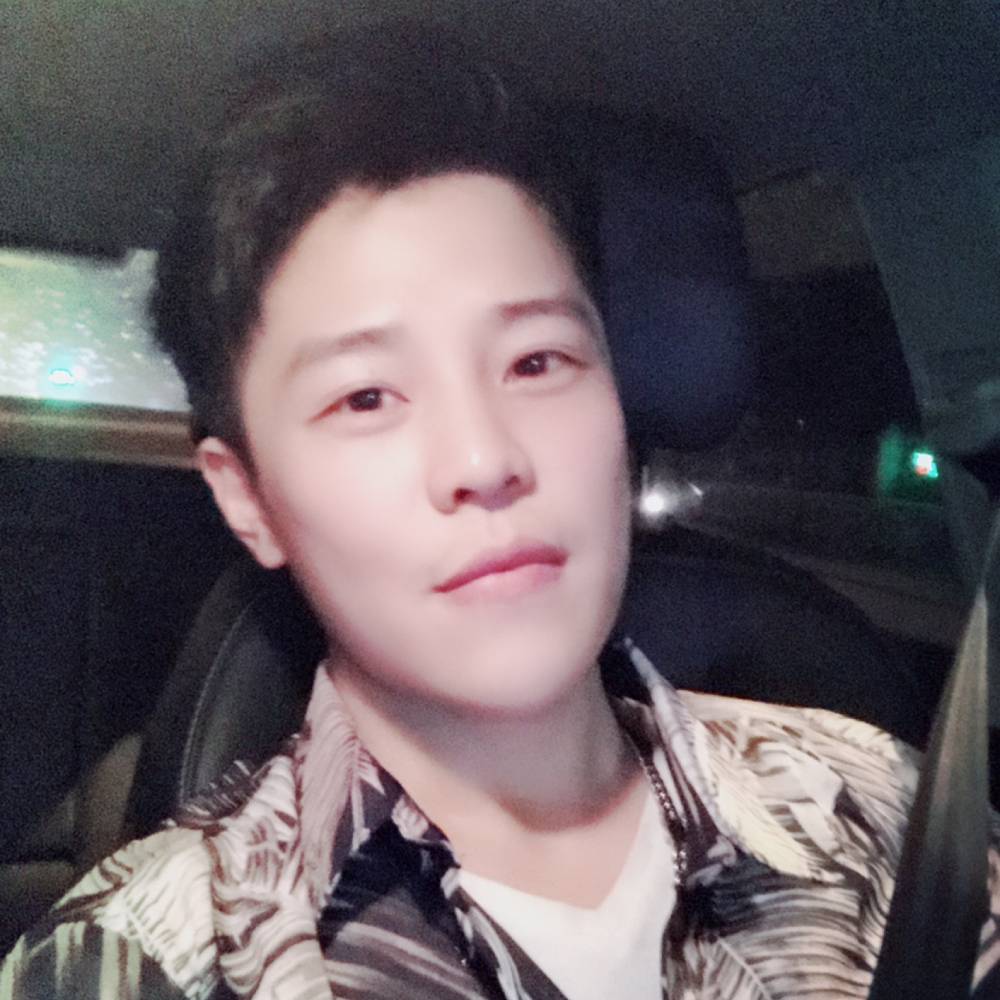 迈昆的照片