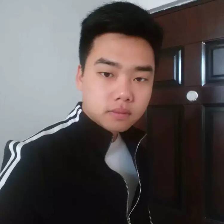 平凡中的平凡人的照片