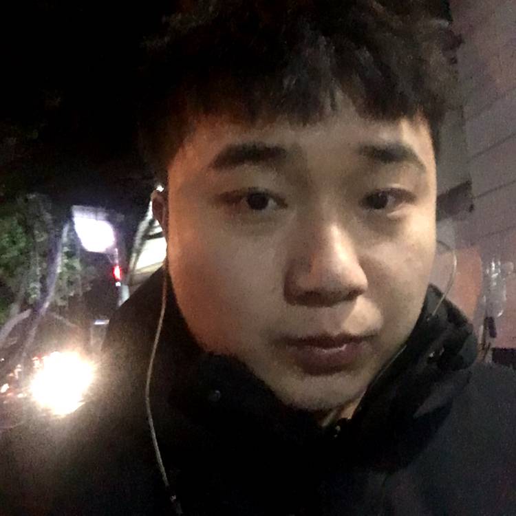 秋颜就神勇的照片