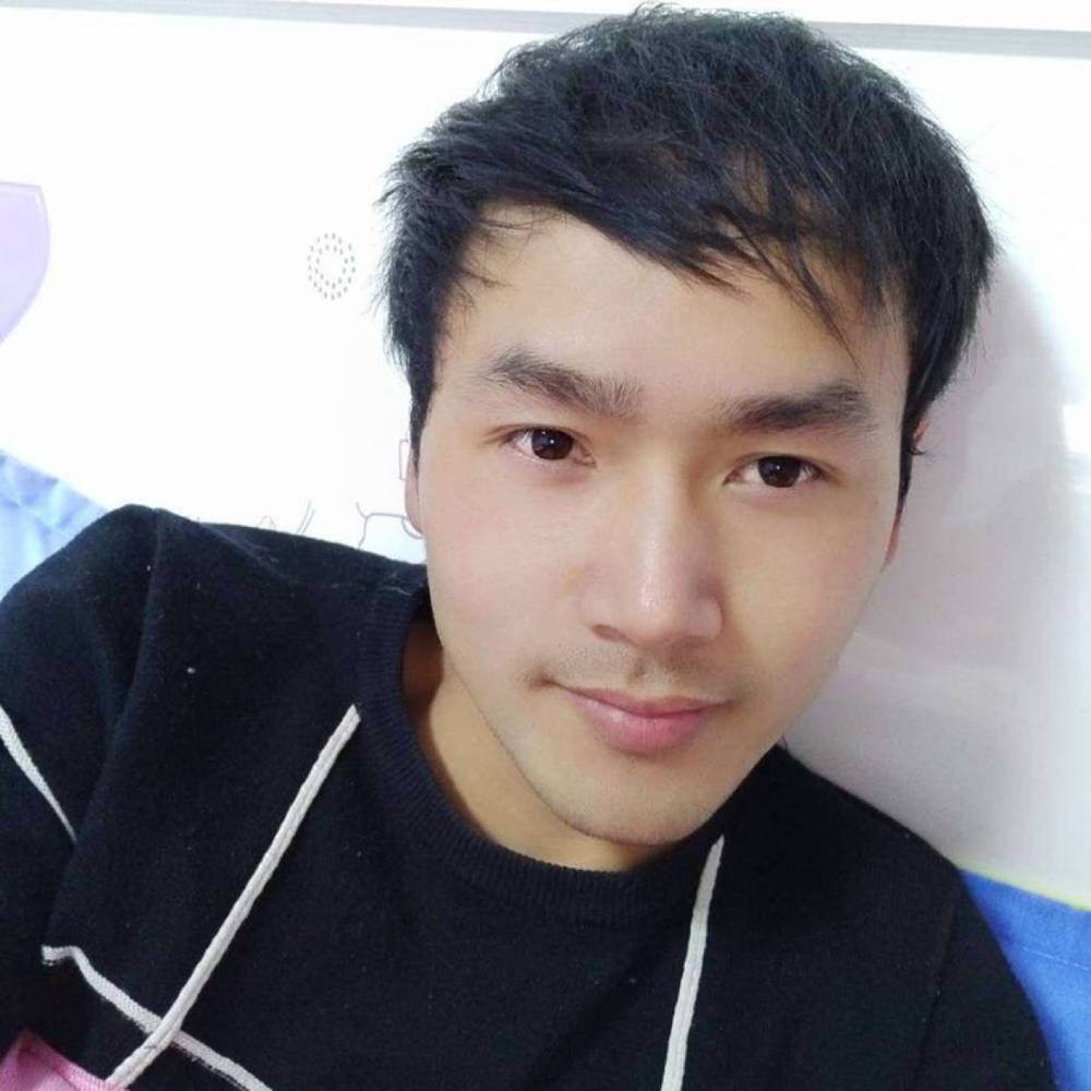 明理蹙眉钻石的照片