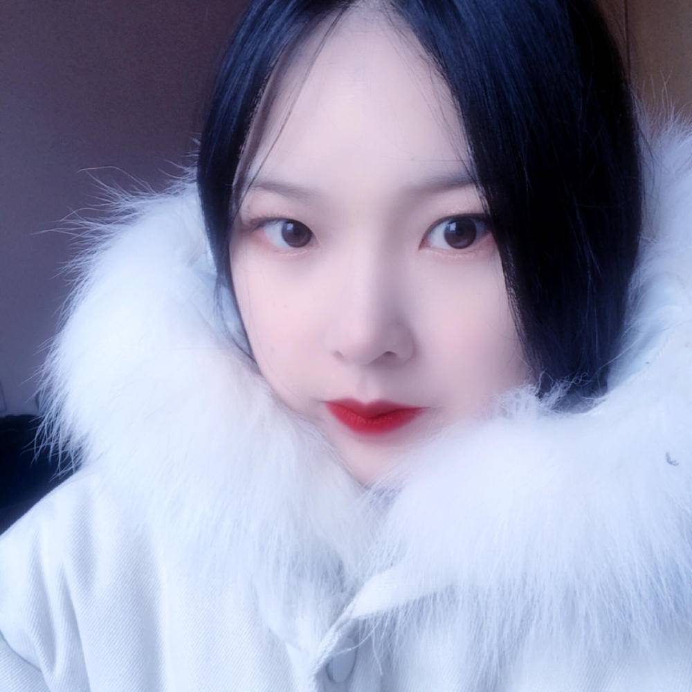 人丑嘴笨。的照片