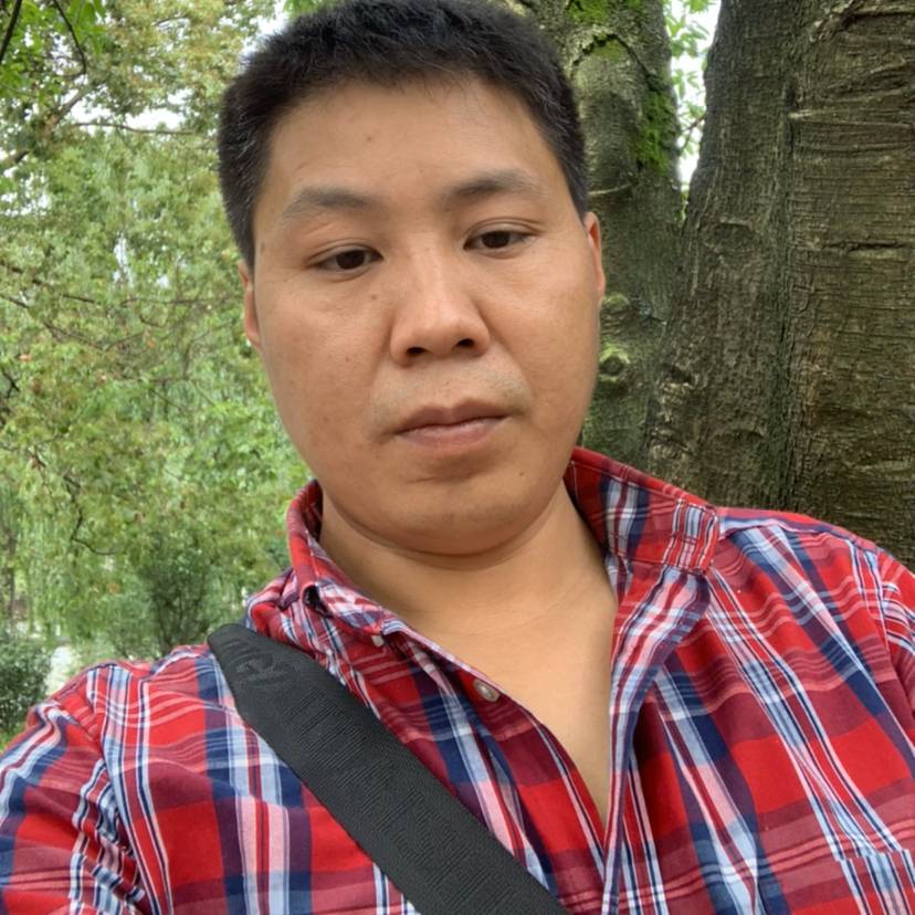 简爱以然的照片