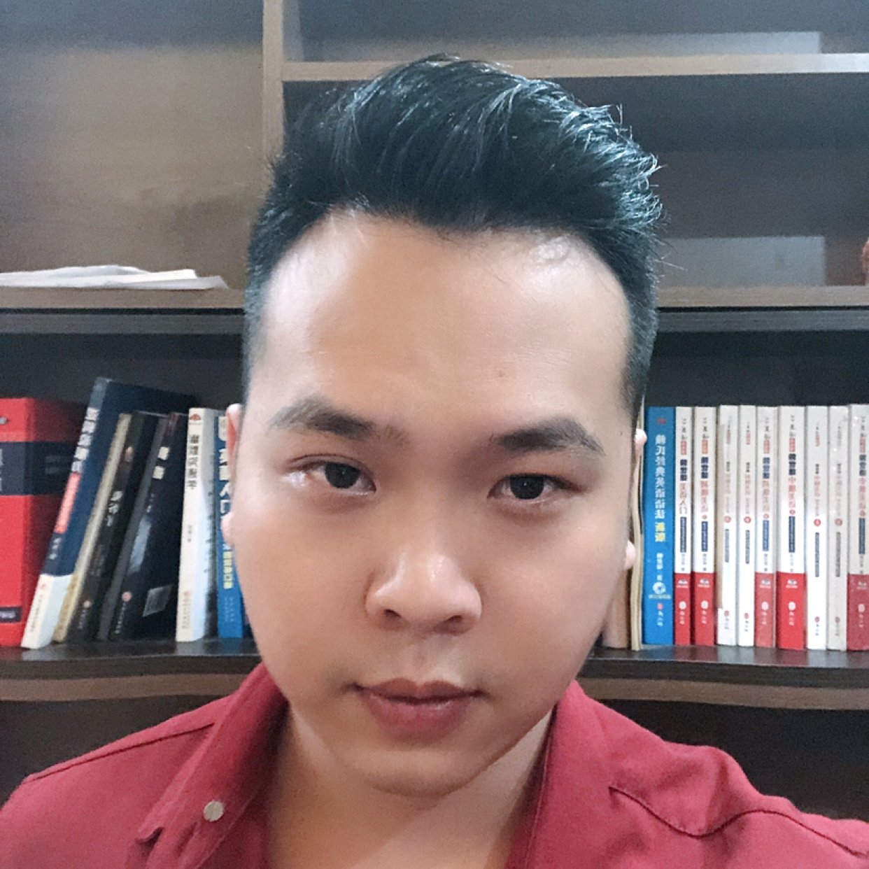 欧展亨的照片