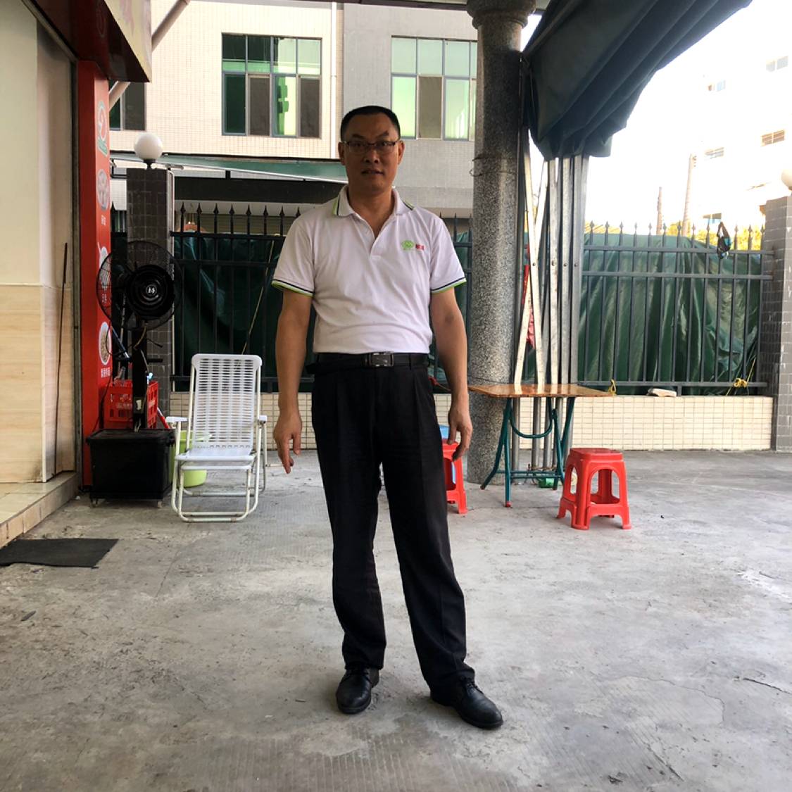 安详夕阳下的照片