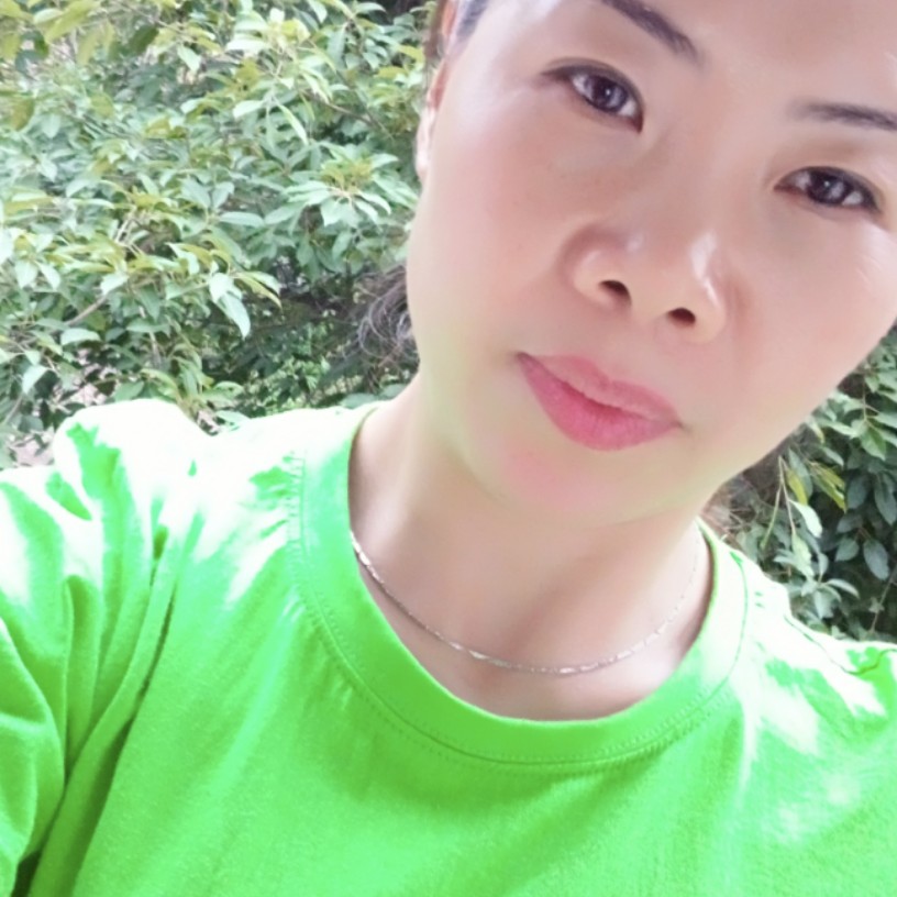 时尚闻缥缈的照片
