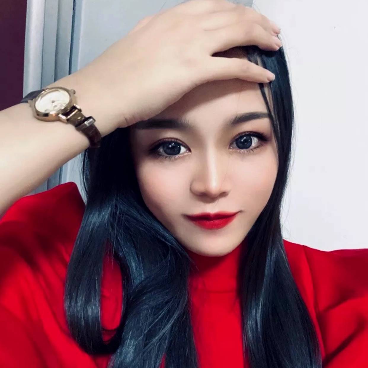 苗条吃醋包容别人的照片