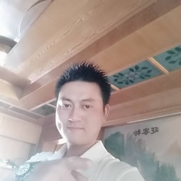 內褲穿反的照片