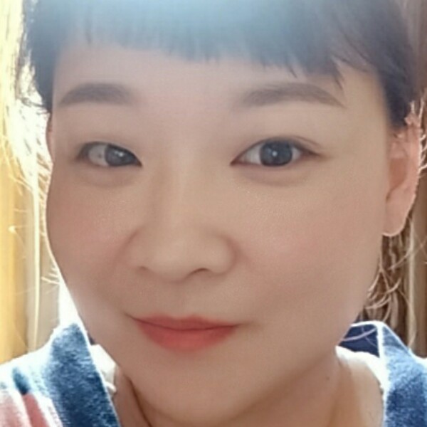 陈馨怡的照片