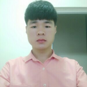 中心挽手善良的照片