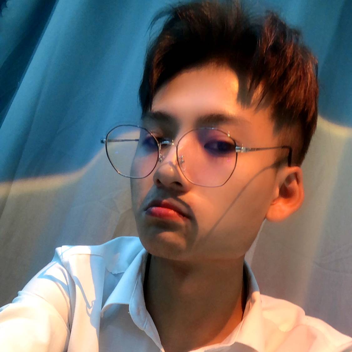 耀阳讷的照片