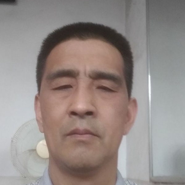 张银胜的照片