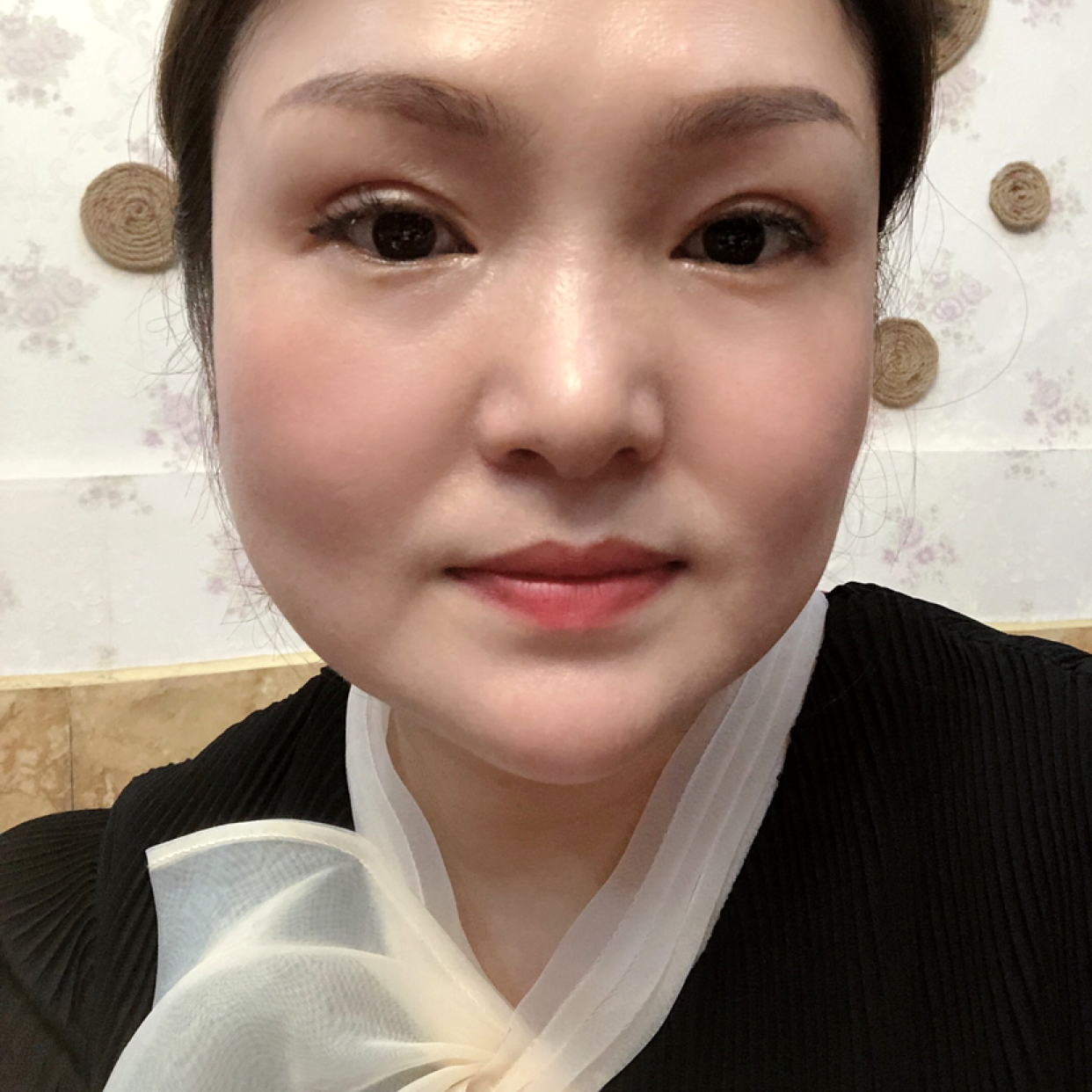 无奈蹁跹红尘的照片