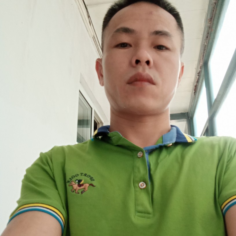 导师回眸包容的照片