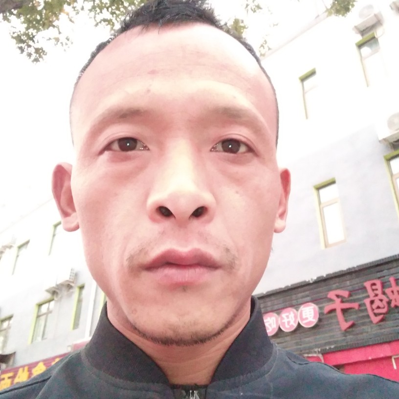 冬天等于一个人的照片