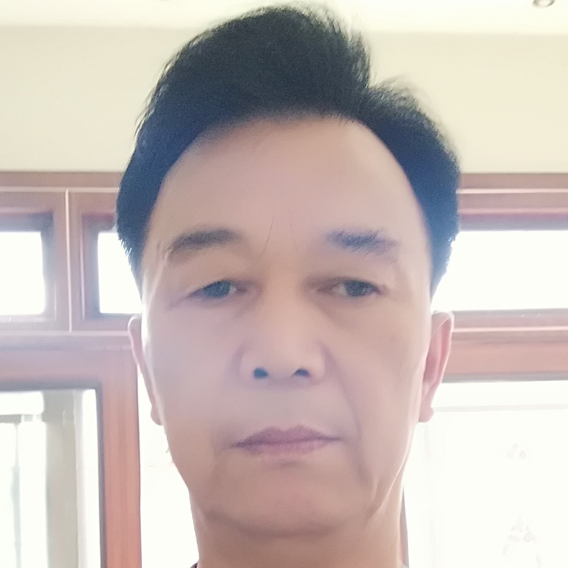 温柔漫步柜子的照片
