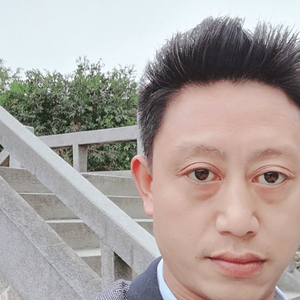 白云等于漠然的照片