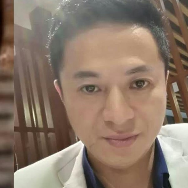 金哲的照片