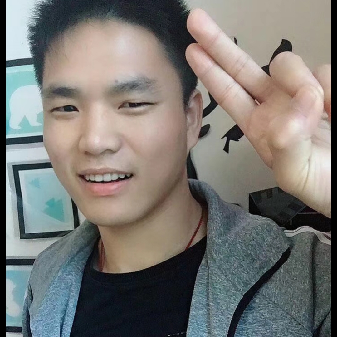 自觉泪了陌颜的照片