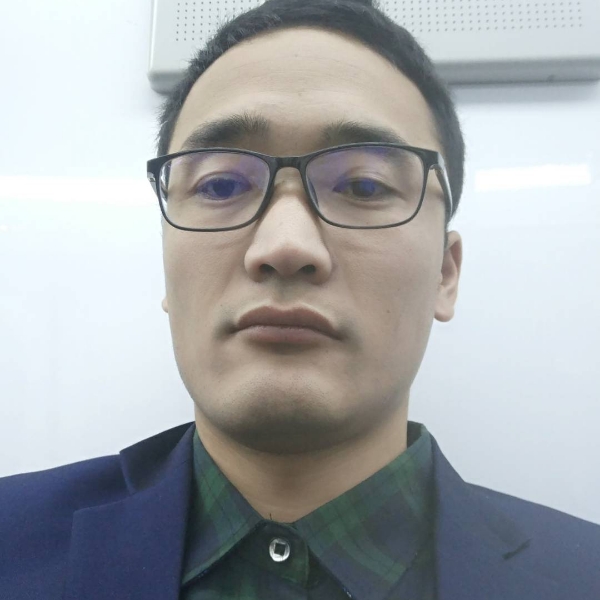 东方亮11的照片