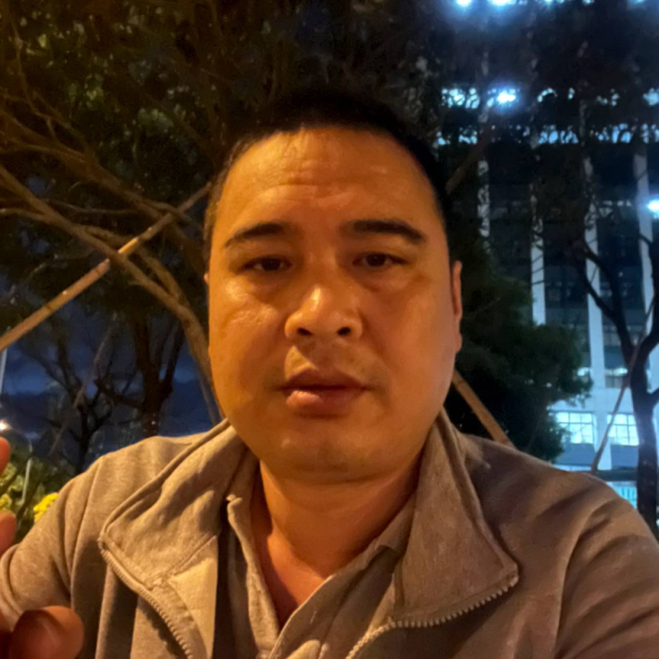 谦让爱大叔的照片