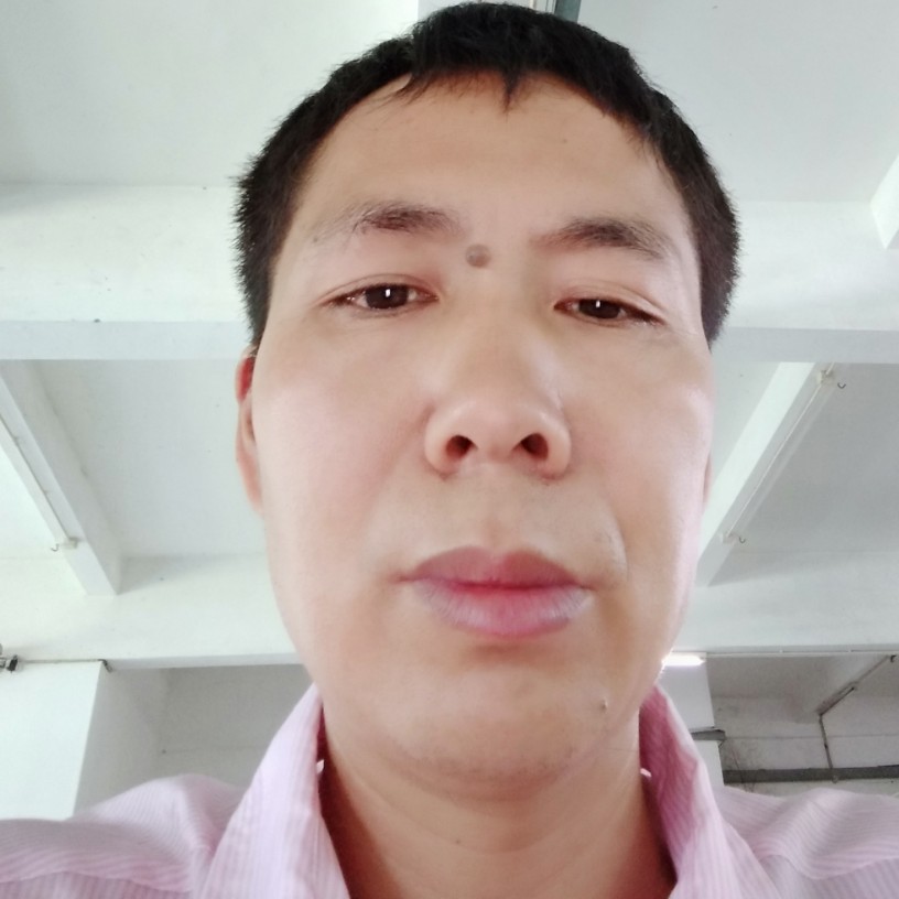 生活的逼迫。的照片