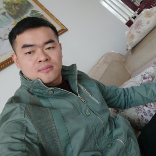 只为获一芳心的照片