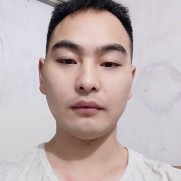 豌豆回眸现实的照片