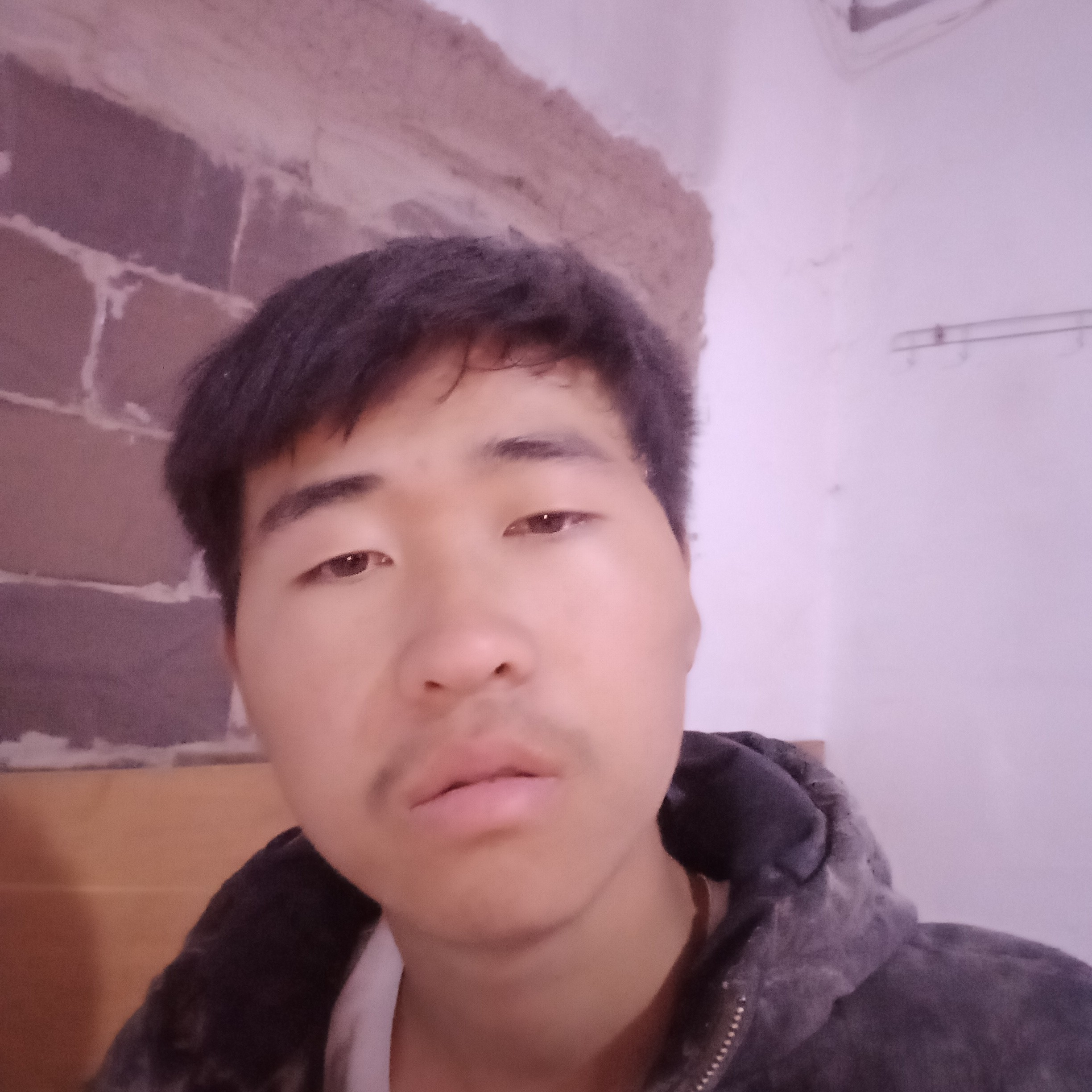 友好請呓语的照片