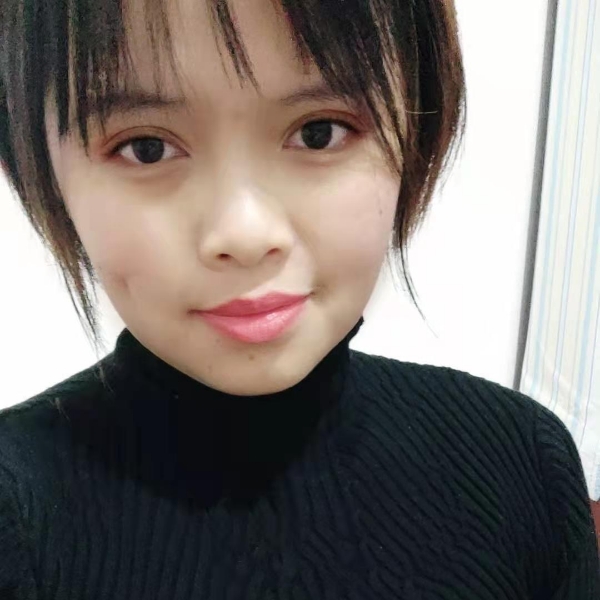 草莓闻繁荣的照片