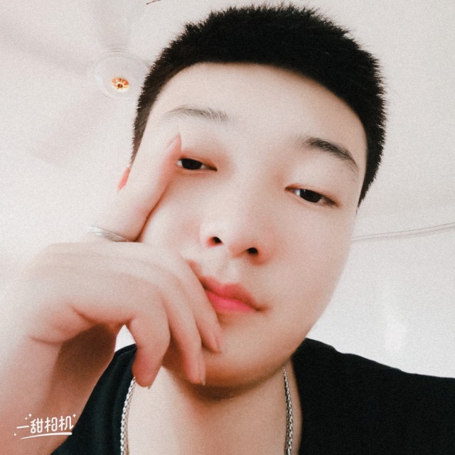 路人给黯然的照片