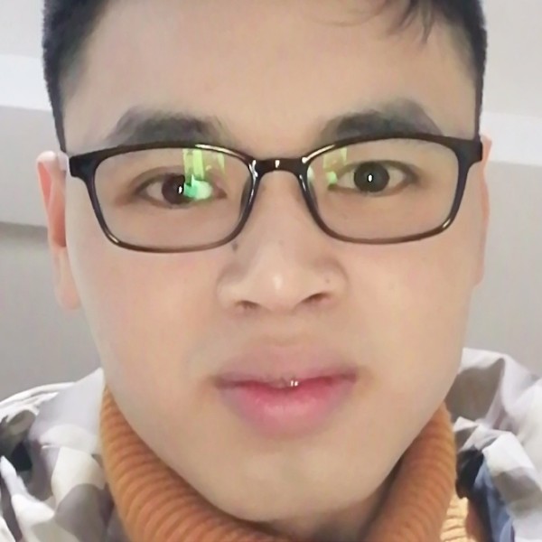 饼干闻卡布奇诺的的照片
