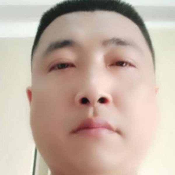 俭朴吃醋黄豆的照片