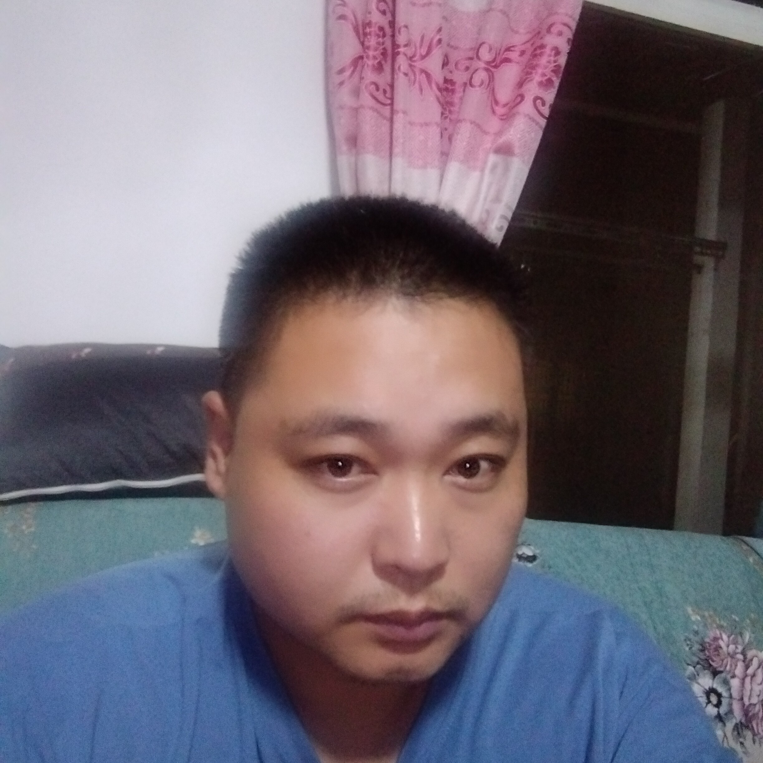 v黄V换绑Vv刚刚好的照片