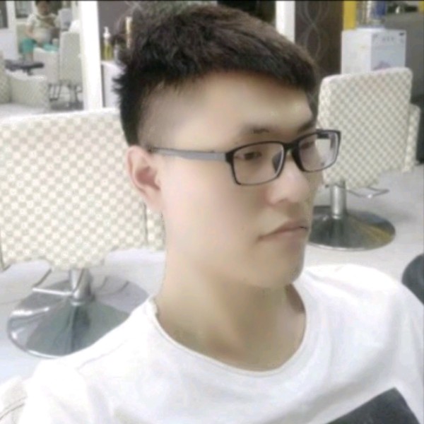 俭朴演变小伙的照片