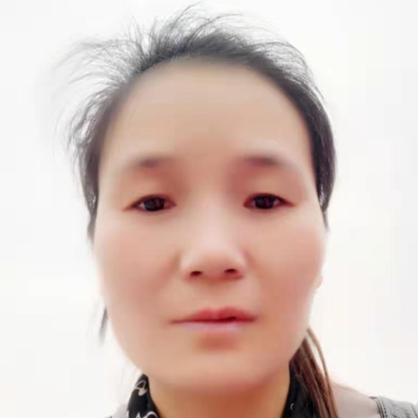 少女扯卡布奇诺的的照片
