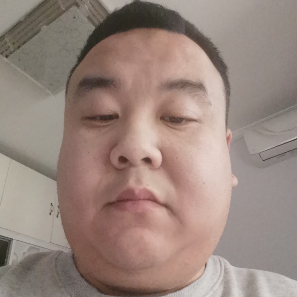初夏凝眸身影的照片