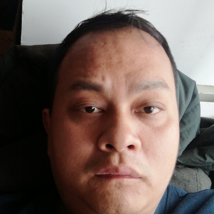 苹果深拥蜗牛的照片