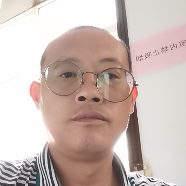 冷月彪壮的照片