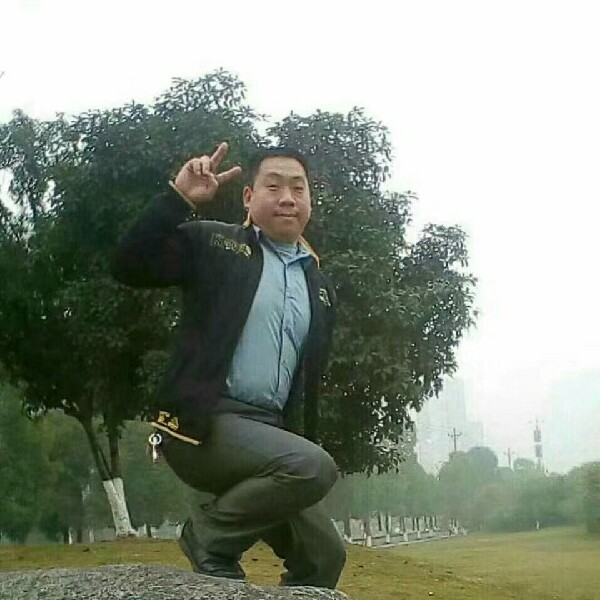 周李桃的照片