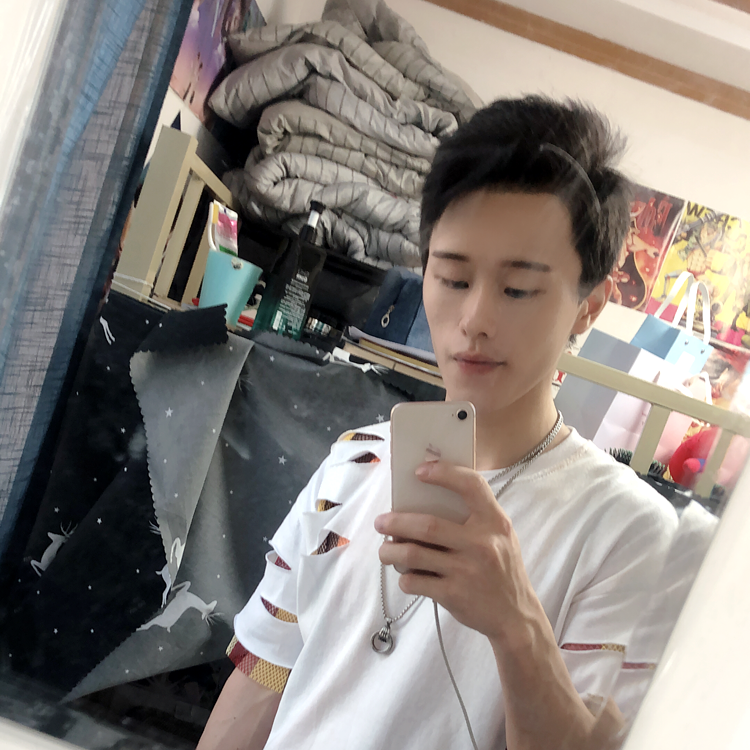 棒棒糖俊秀的照片