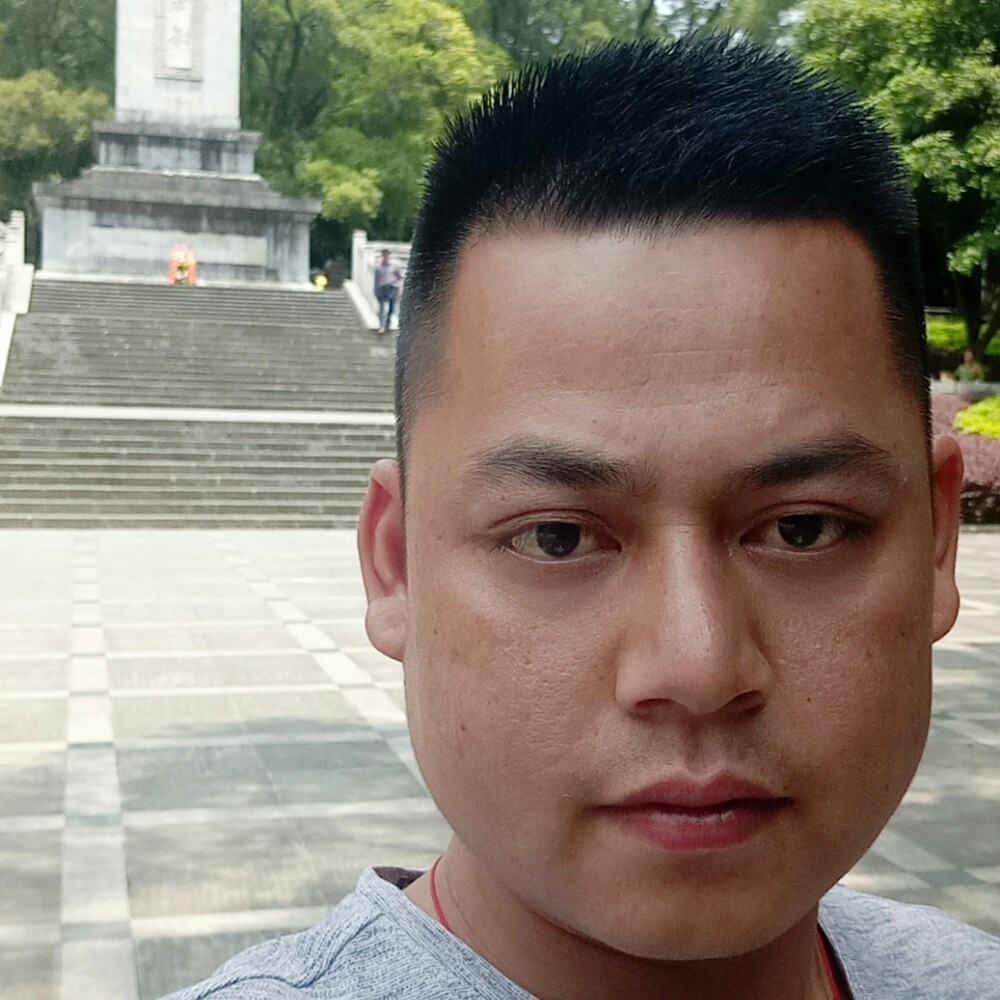 星愿等于迷离的照片
