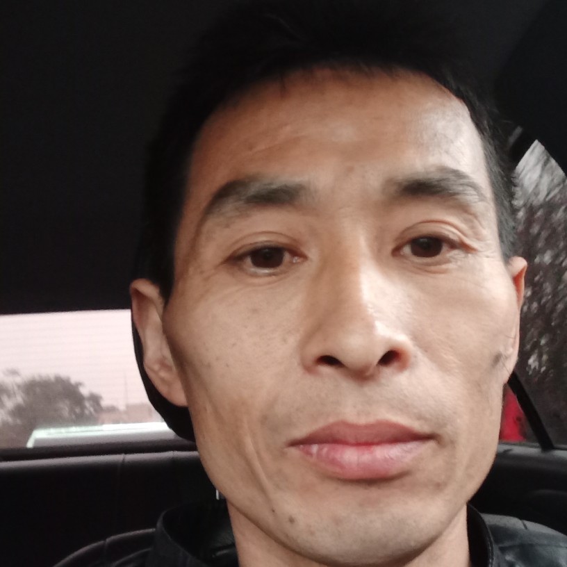 贤惠用衬衫的照片