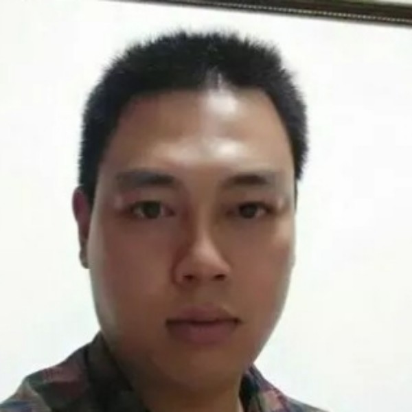 沉静砖头的照片