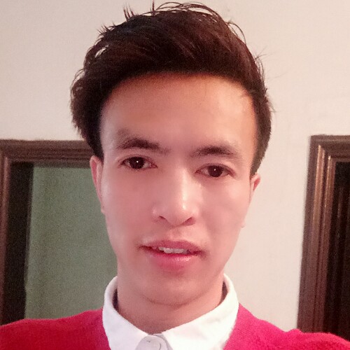 水中残月的照片